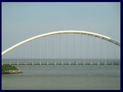 Toronto outskirts 41 - Humber Bay Arch Bridge